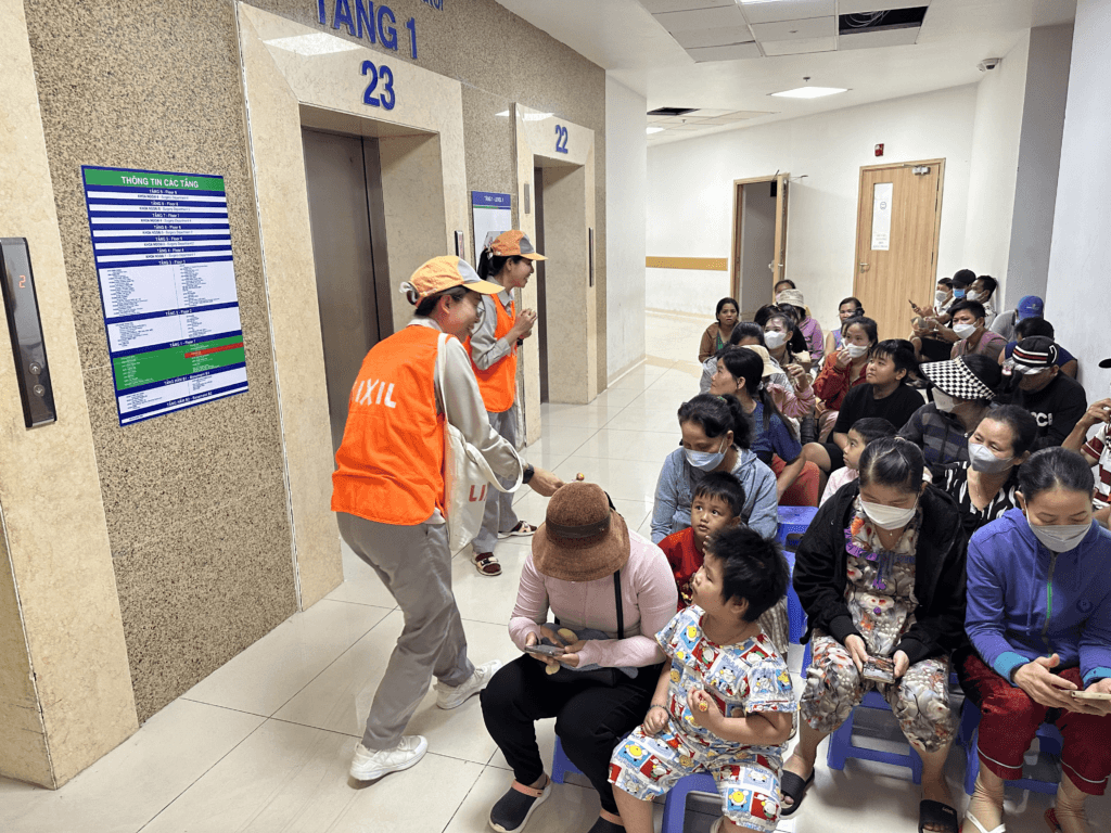 Hành trình thiện nguyện của nhân viên LIXIL VINA tại bệnh viện 