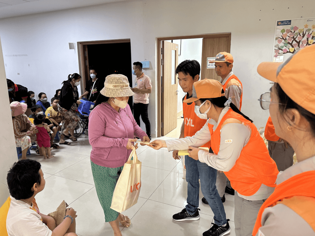Hành trình thiện nguyện của nhân viên LIXIL VINA tại bệnh viện 
